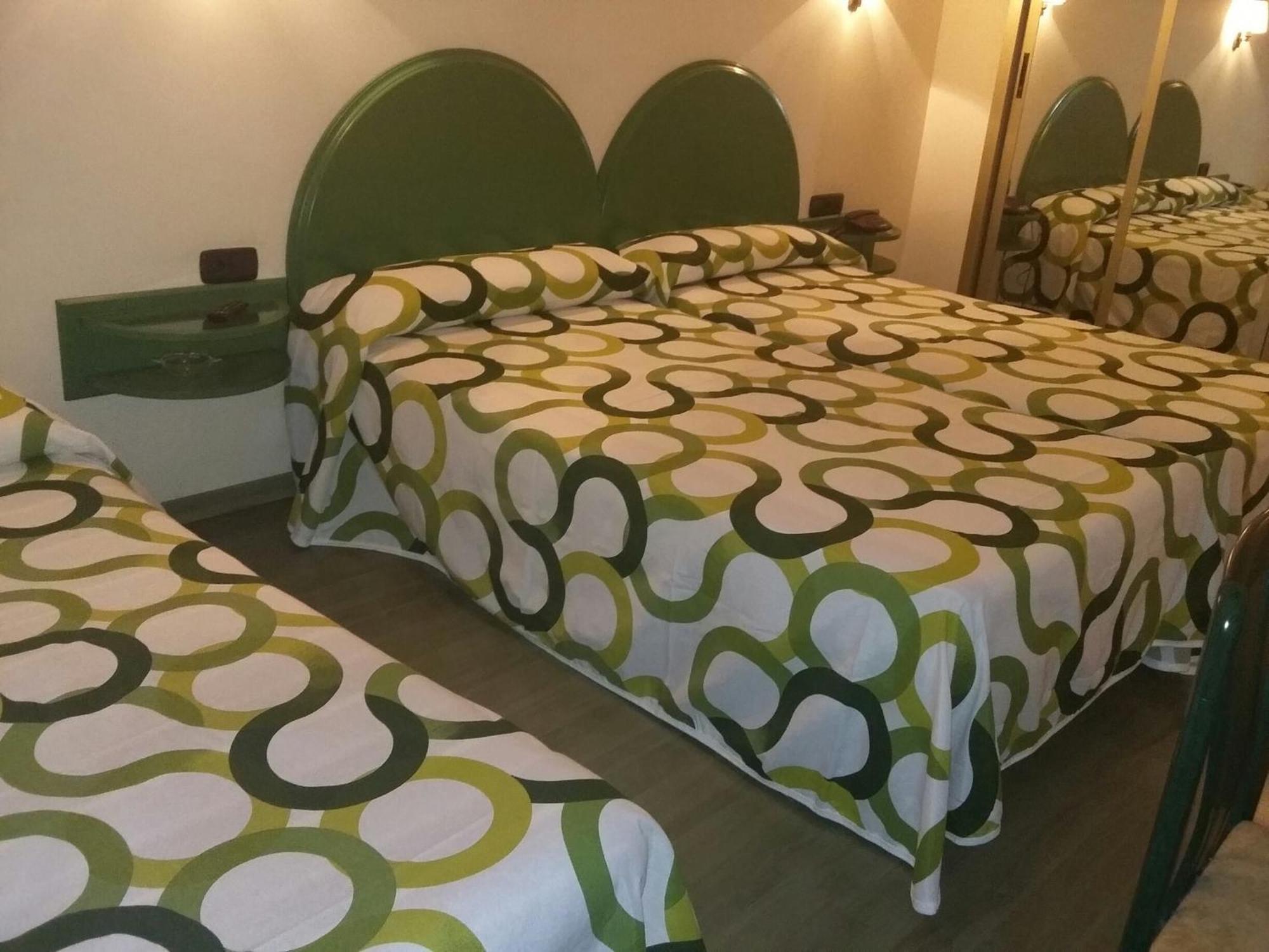 לה וירחן דל קמינו Hotel Villapaloma מראה חיצוני תמונה